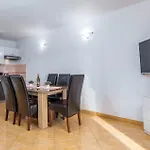 Apartman 2 Bedroom Amazing In