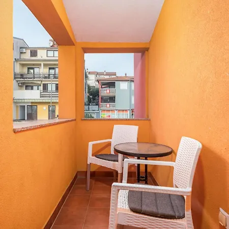 2 Bedroom Awesome In *