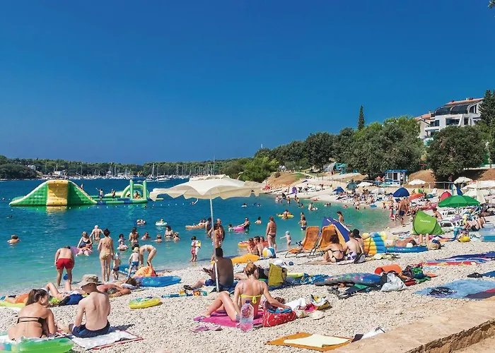 Lejlighed Lovely In With Kitchen Pula